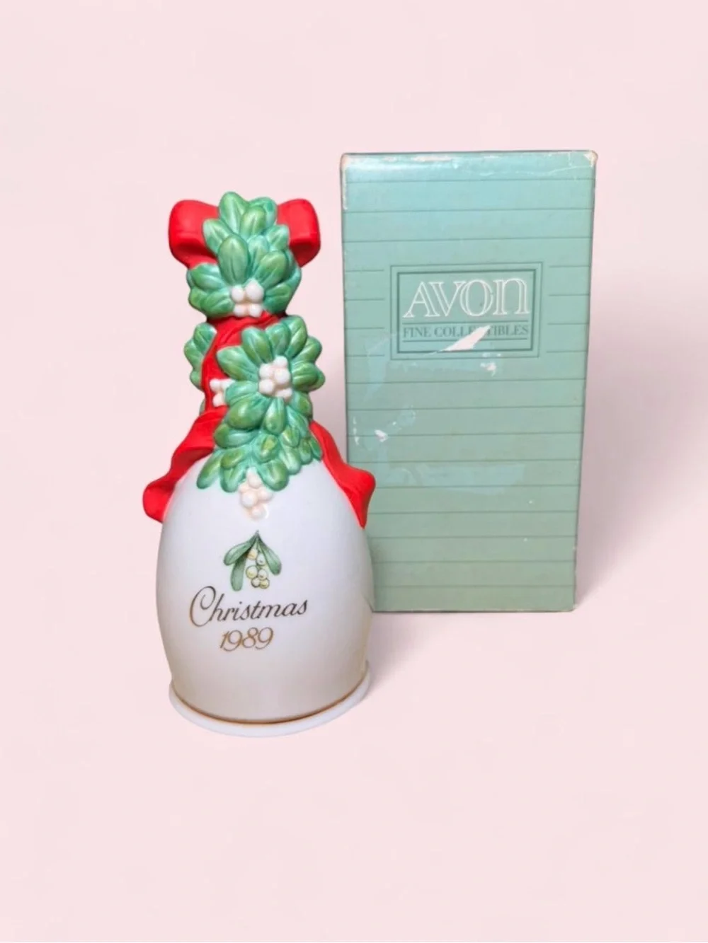 Vintage 1989 Avon Under the Mistletoe Porcelain Christmas Bell NIB Collectible
